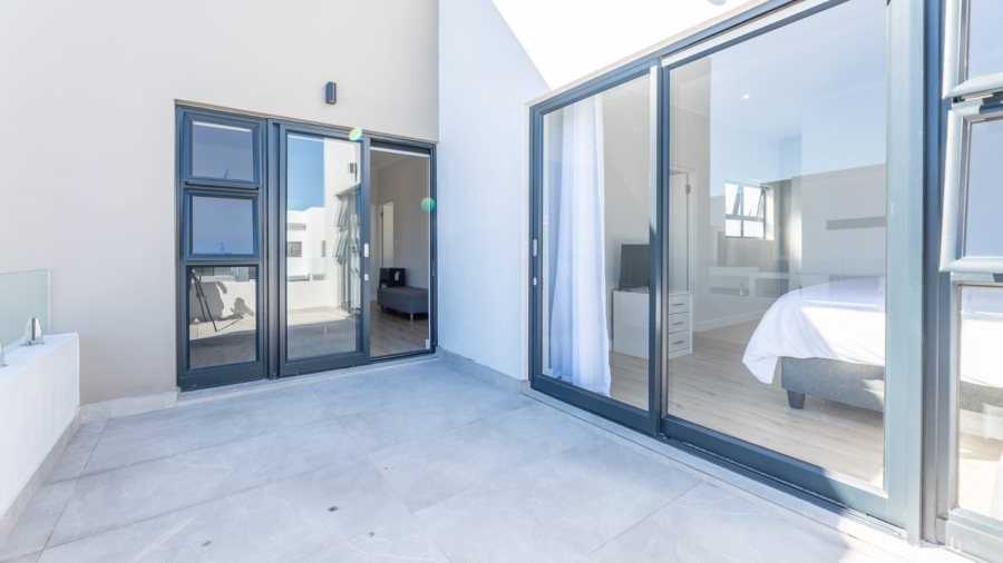 4 Bedroom Property for Sale in Sandown Western Cape